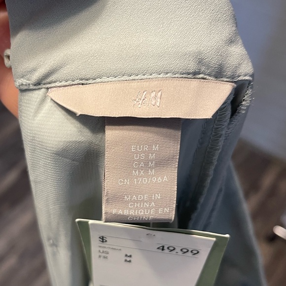 H&M Pleated Chiffon Dress Light Blue/grey New with tags - Picture 4 of 5